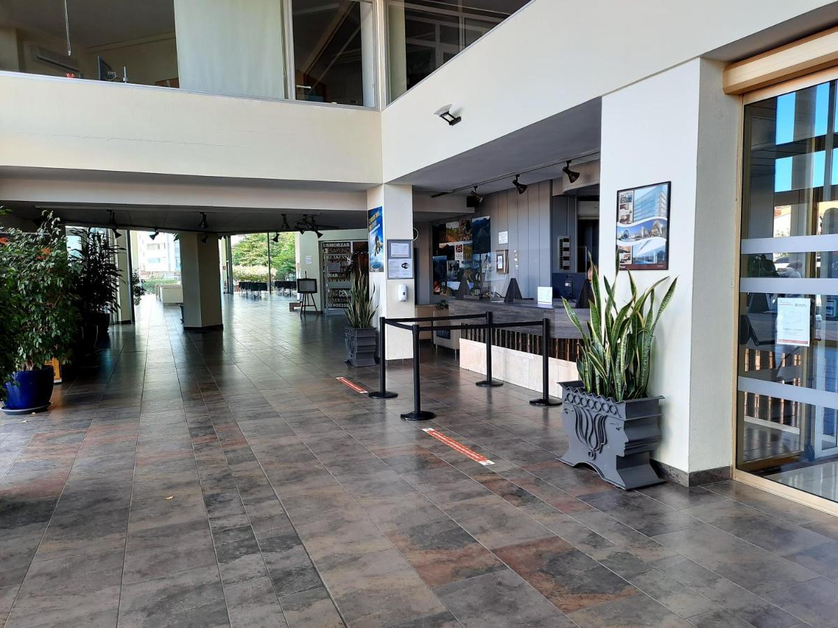 Xon'S Platja Ha Hotell Empuriabrava Eksteriør bilde